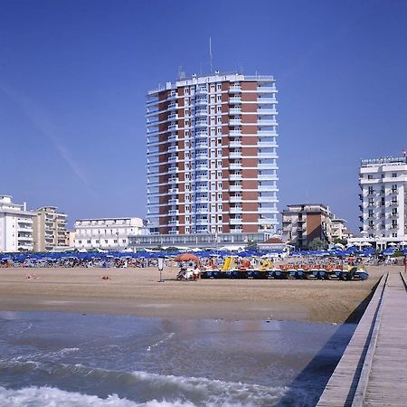 Hotel Caravelle&Minicaravelle Лидо-ди-Езоло Экстерьер фото